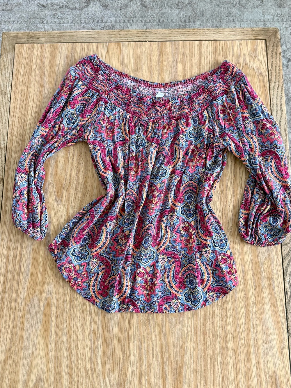 Westport 1969 Boho Off-Shoulder Paisley Blouse in Pink